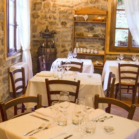 Il Cappellaio Matto Bed & Breakfast Montalto Ligure Екстериор снимка