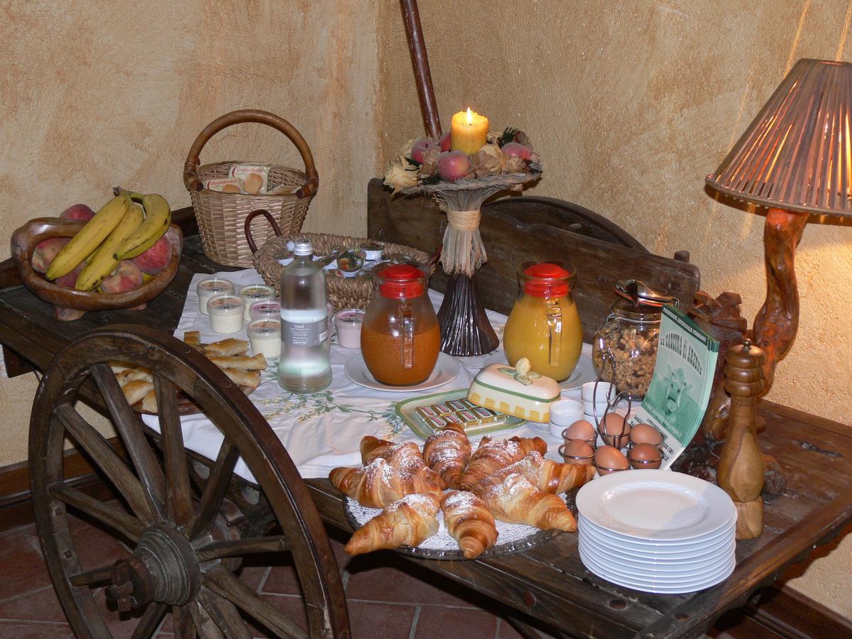 Il Cappellaio Matto Bed & Breakfast Montalto Ligure Екстериор снимка