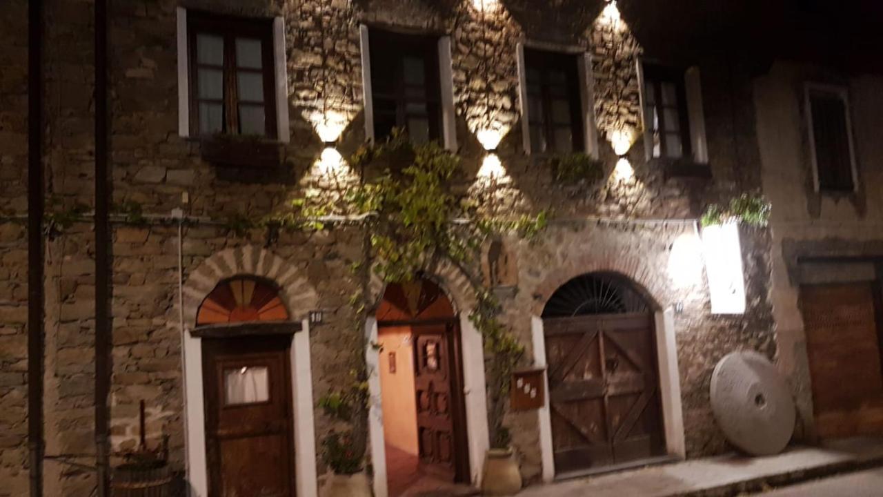 Il Cappellaio Matto Bed & Breakfast Montalto Ligure Екстериор снимка