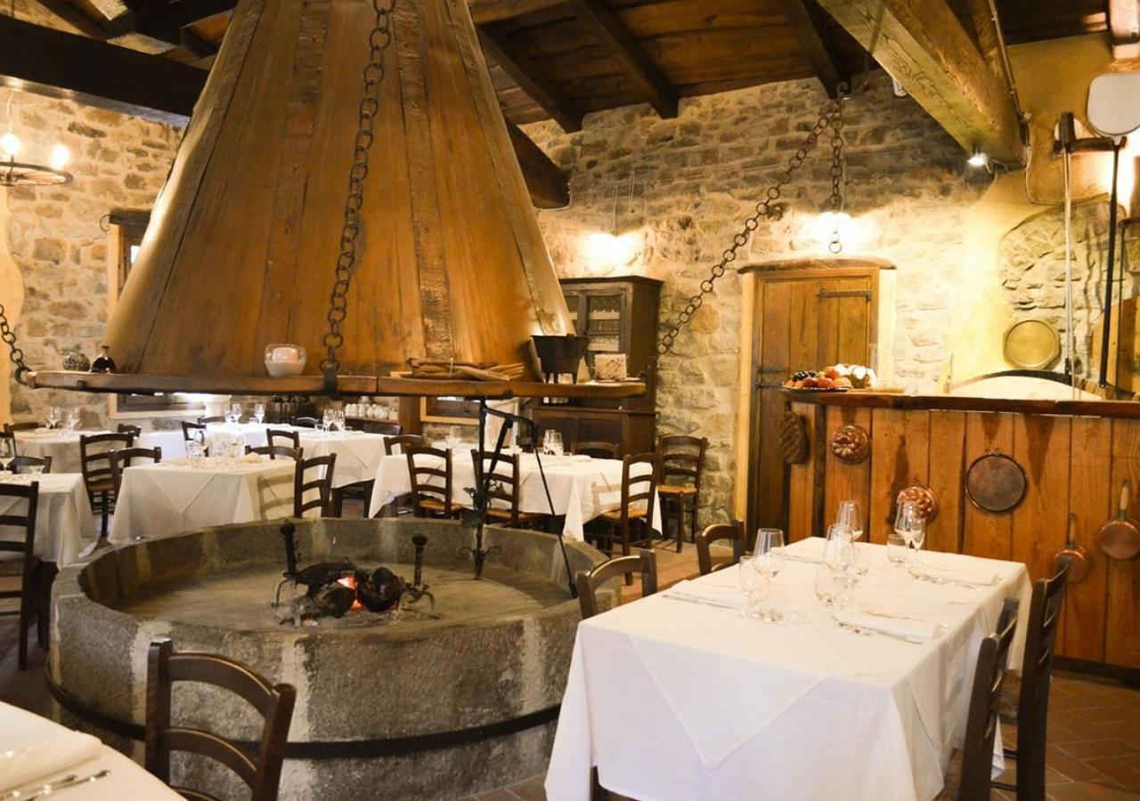 Il Cappellaio Matto Bed & Breakfast Montalto Ligure Екстериор снимка