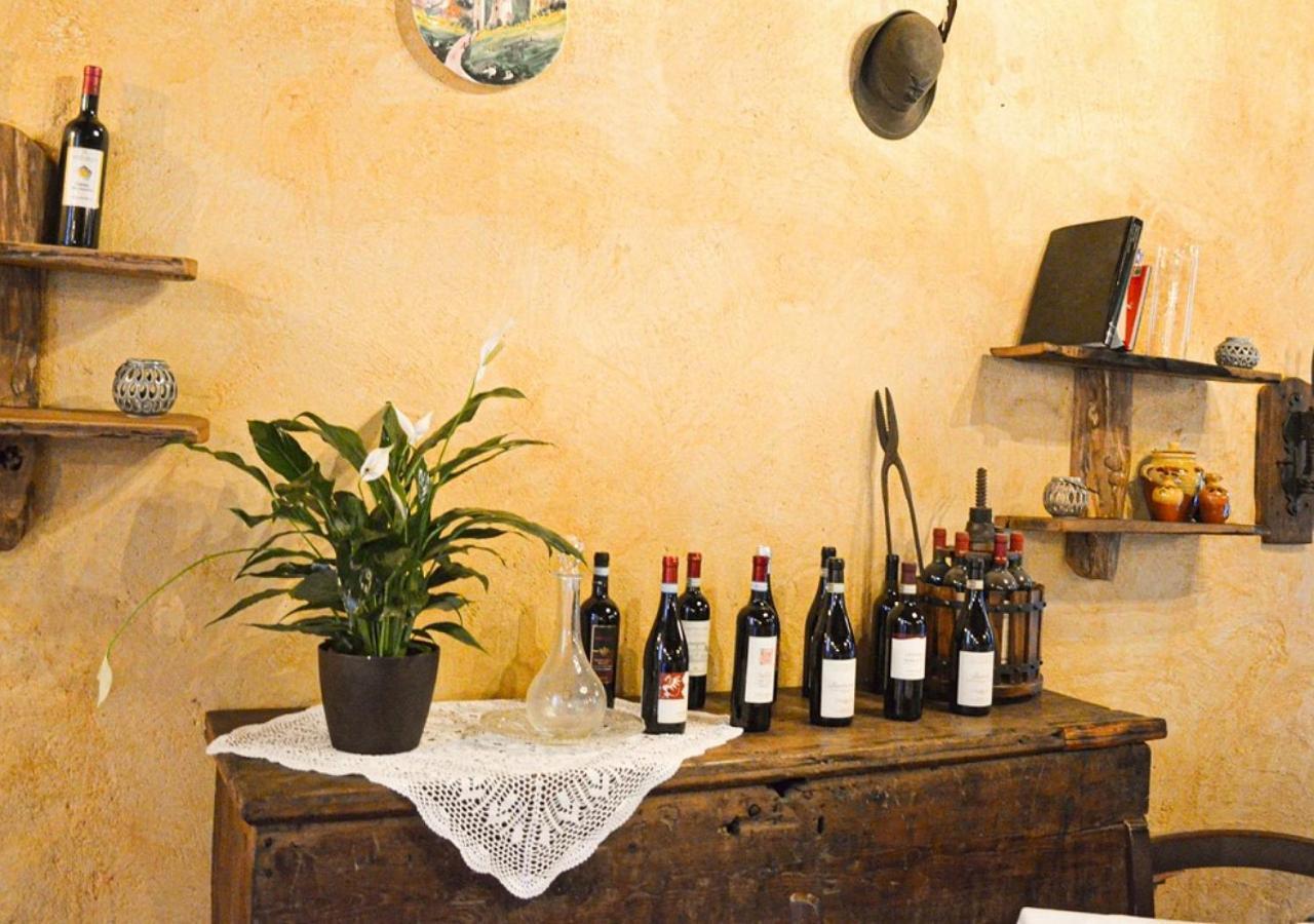 Il Cappellaio Matto Bed & Breakfast Montalto Ligure Екстериор снимка