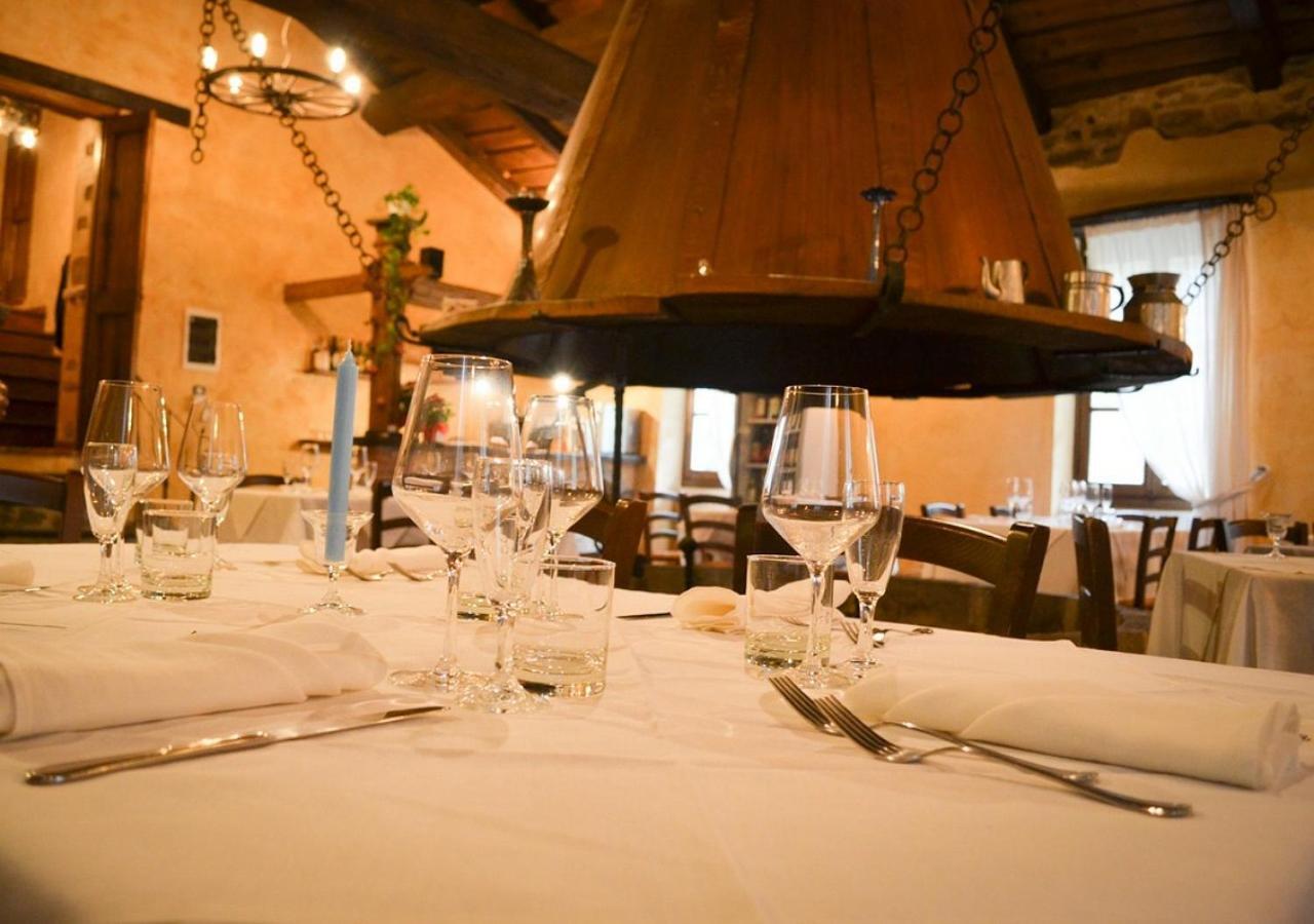Il Cappellaio Matto Bed & Breakfast Montalto Ligure Екстериор снимка