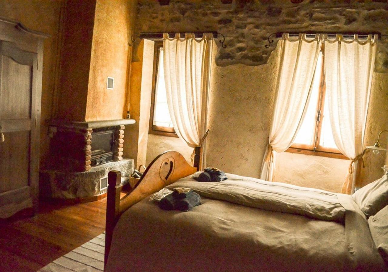 Il Cappellaio Matto Bed & Breakfast Montalto Ligure Екстериор снимка